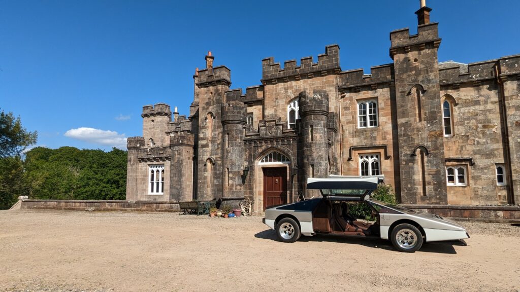 Aston Martin Bulldog